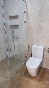 Experience Worli’s elite lifestyle.
Indiabulls Blu | 3BHK 4Baths
